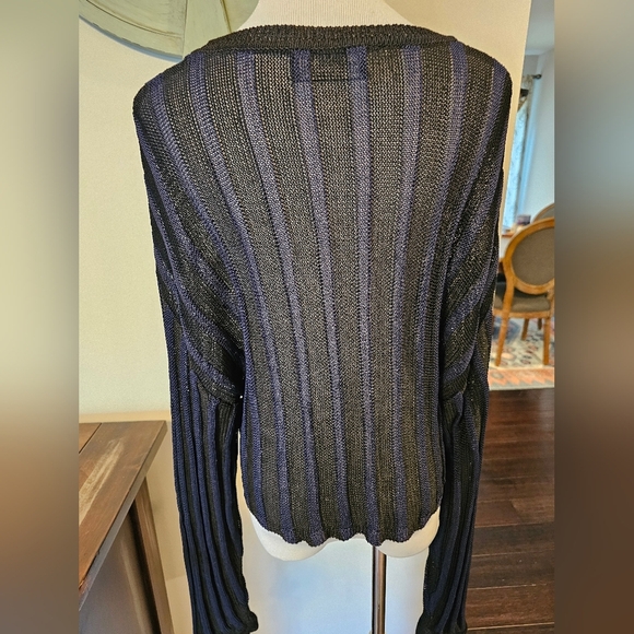 Aritzia Babaton Size XS Black Blue Striped Viscose Cropped Drop Shoulder Sweater - Picture 6 of 12